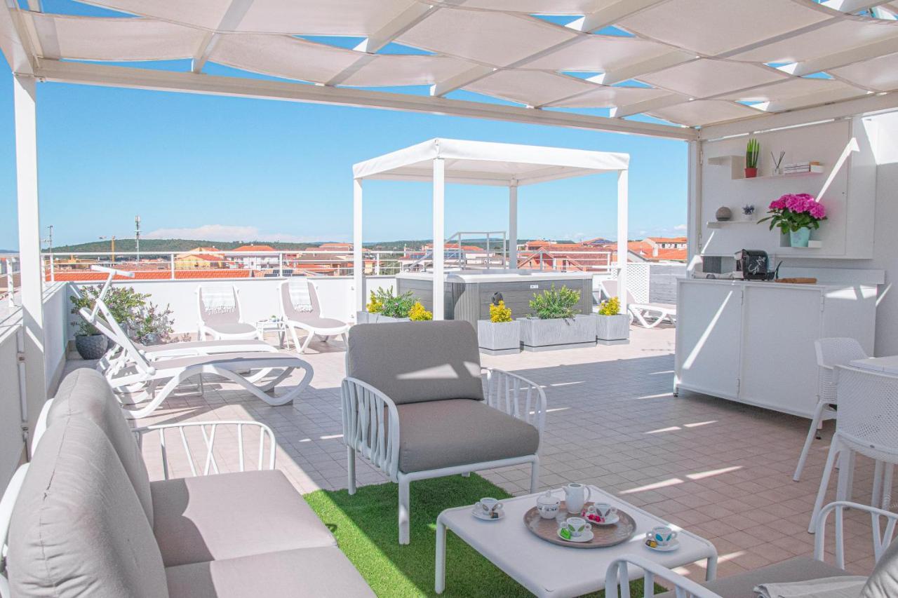 Skyfive Fire Apartment Alghero Bagian luar foto