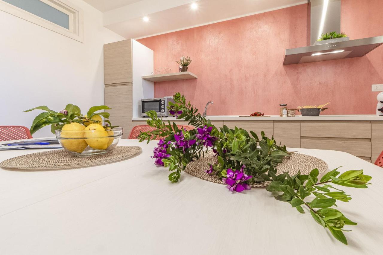 Skyfive Fire Apartment Alghero Bagian luar foto