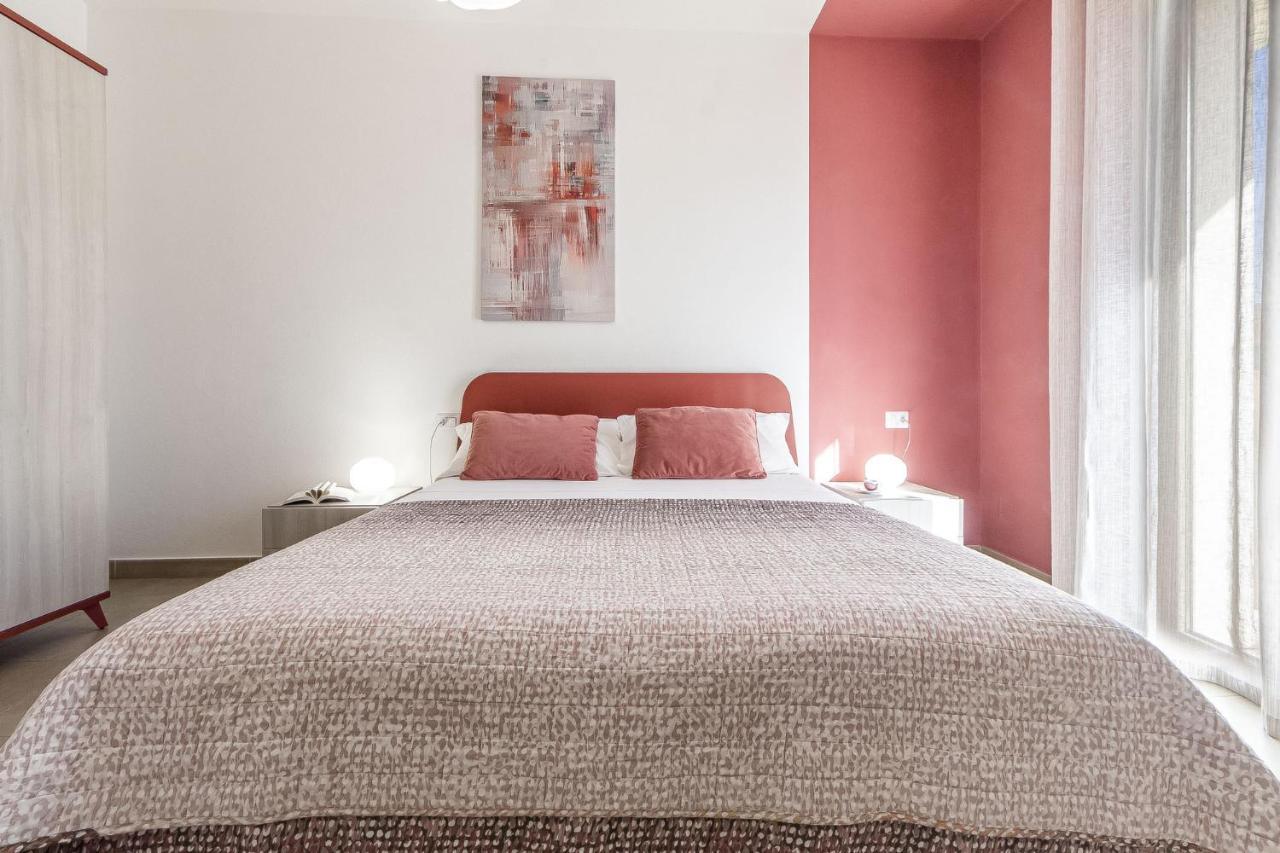 Skyfive Fire Apartment Alghero Bagian luar foto