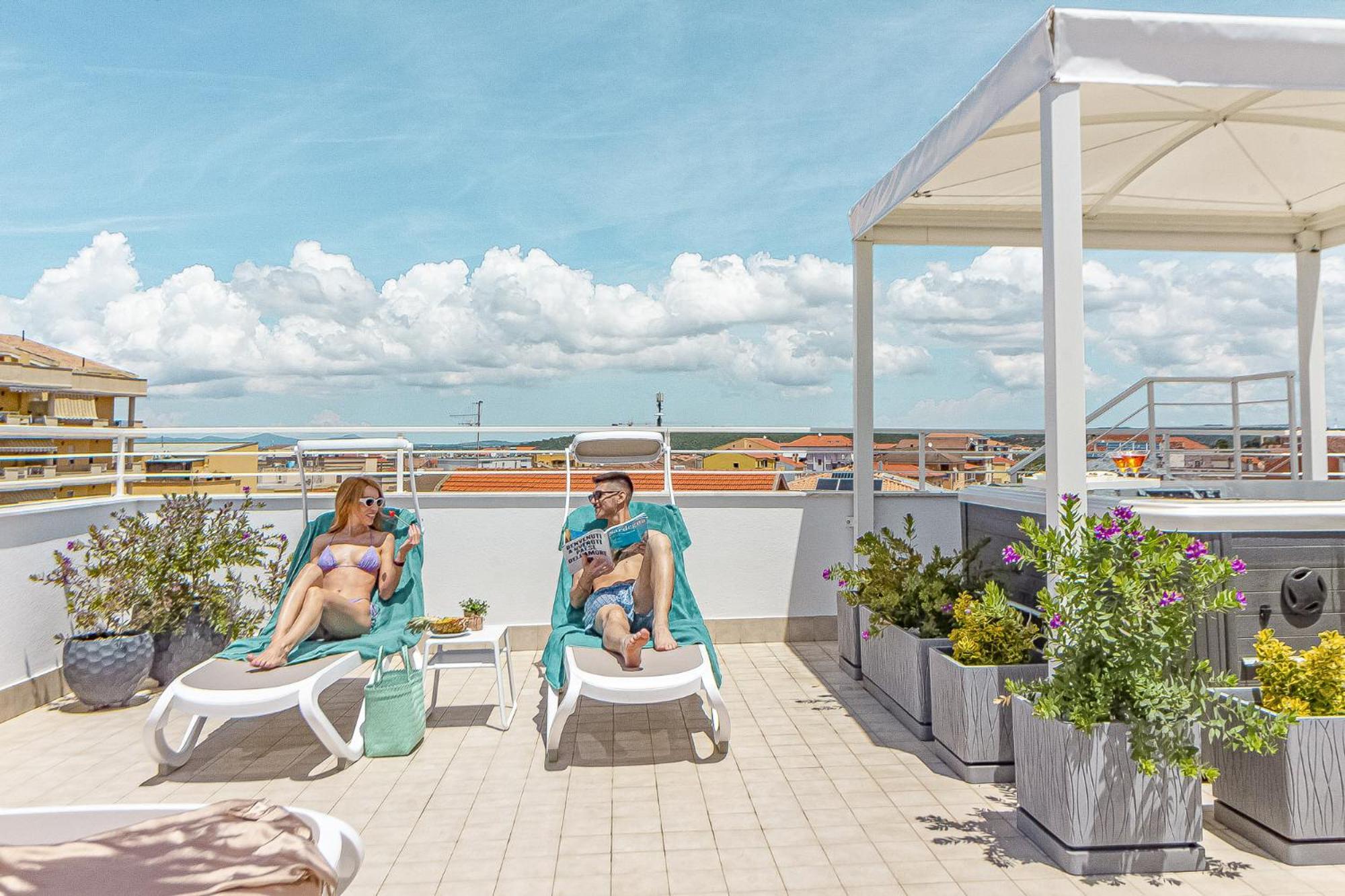 Skyfive Fire Apartment Alghero Bagian luar foto